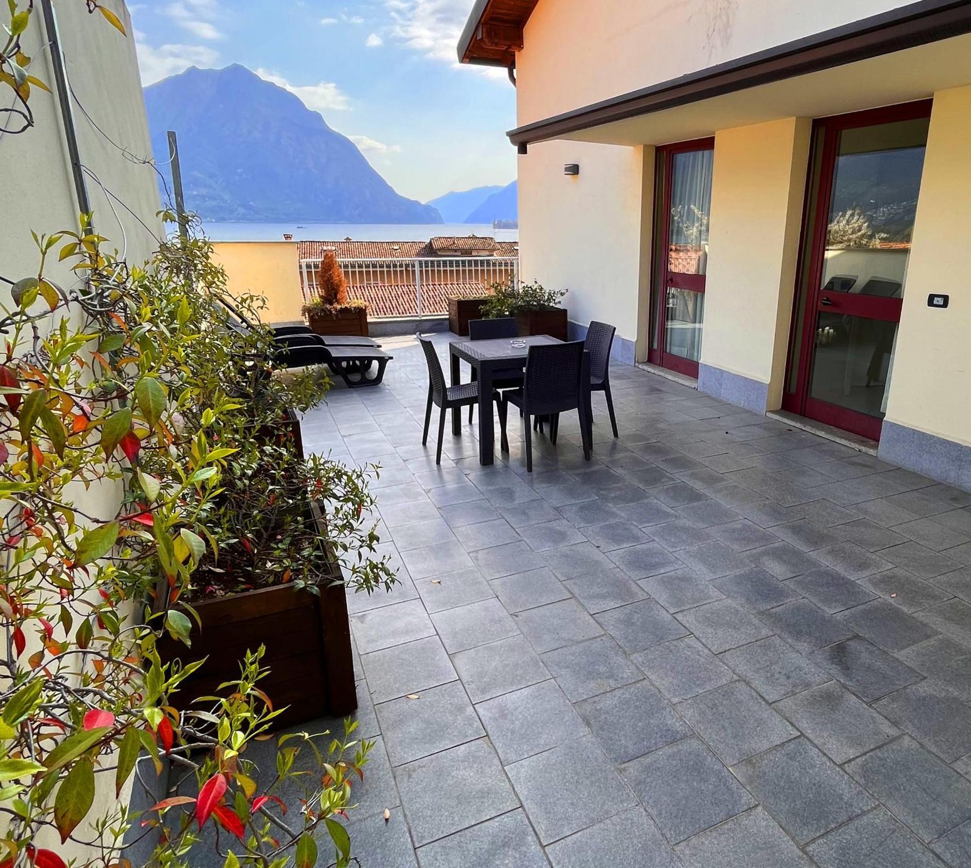 Hotel Lovere Resort & Spa Exterior photo