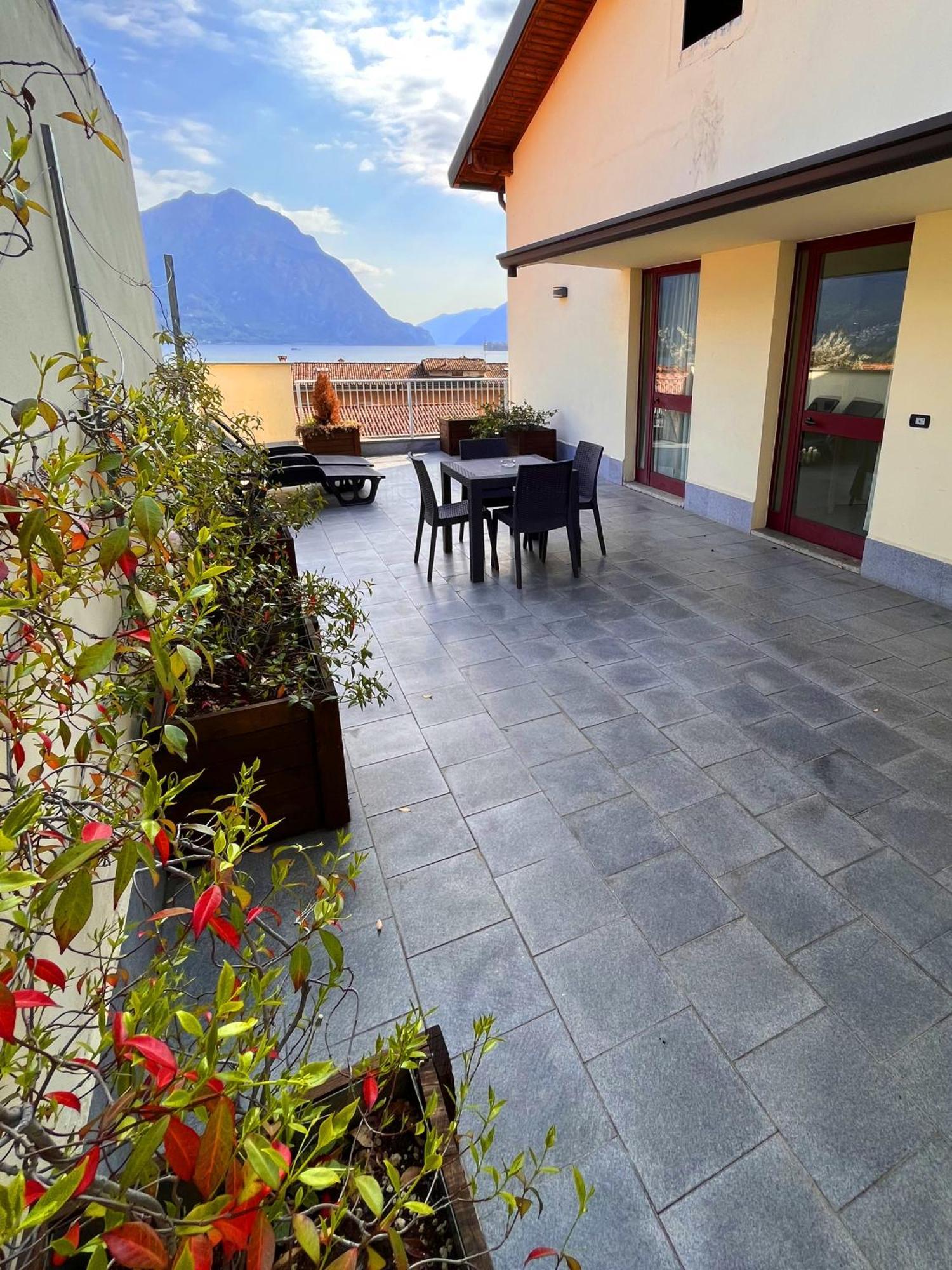 Hotel Lovere Resort & Spa Exterior photo